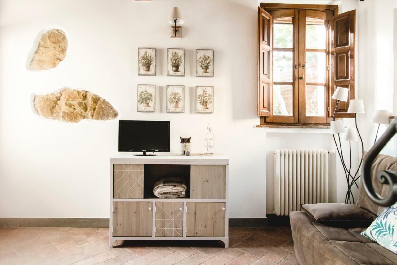 Il Fienile Di Tigliano Villa Vinci Luaran gambar