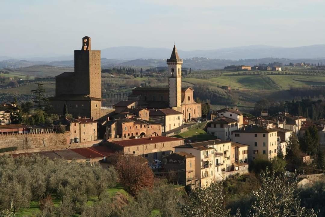 Il Fienile Di Tigliano Villa Vinci Luaran gambar